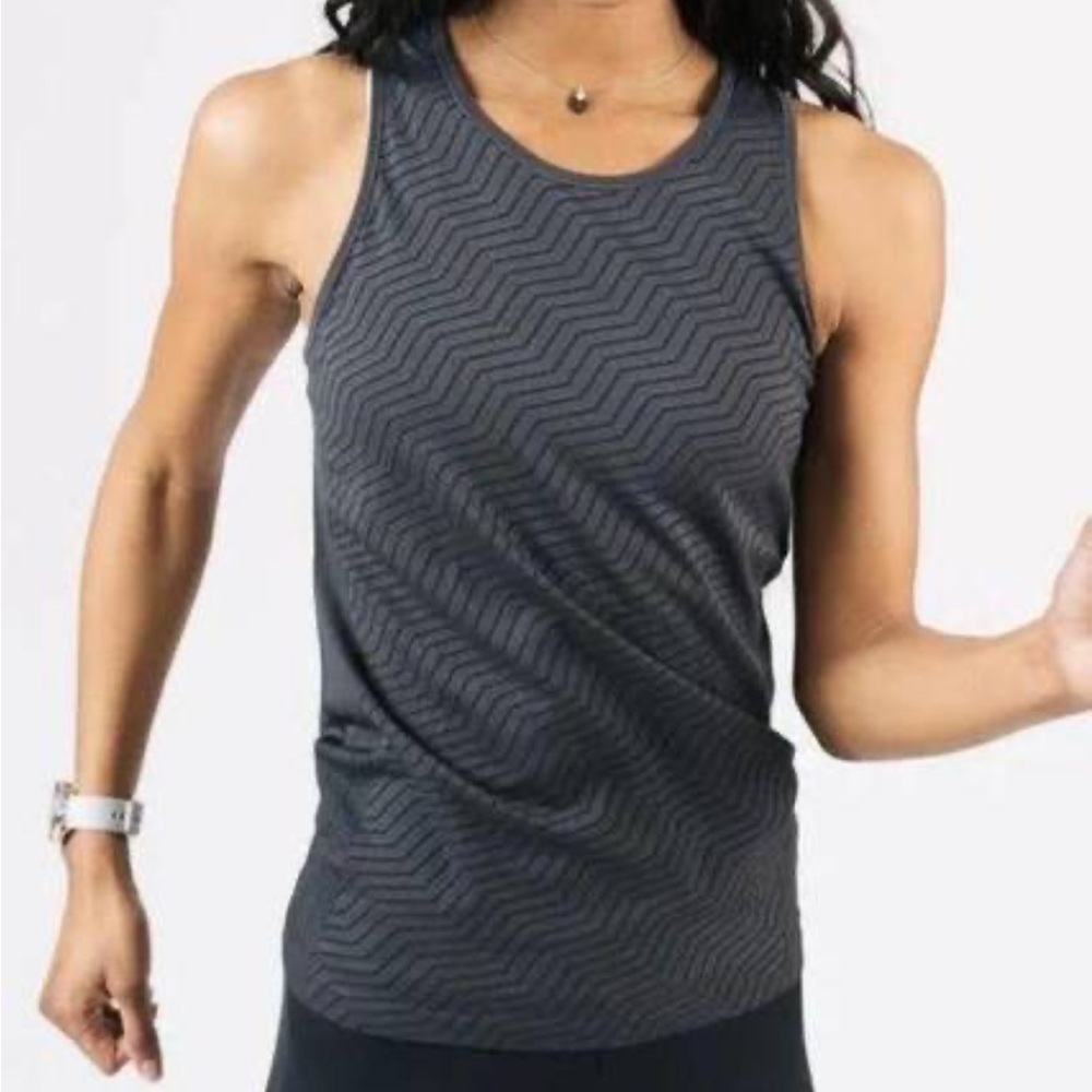 Zyia Active Chevron Copper Charged Tank Size M